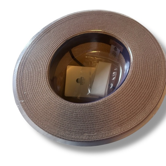 Stylish Tan Fedora with Black Band NWT - Picture 3 of 3